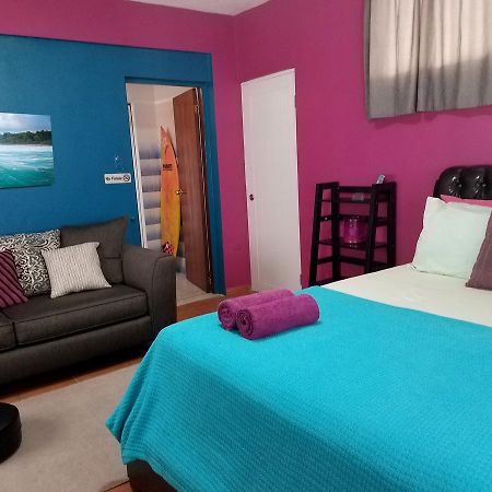 Wssm Surf House Bed and Breakfast Aguadilla Eksteriør billede