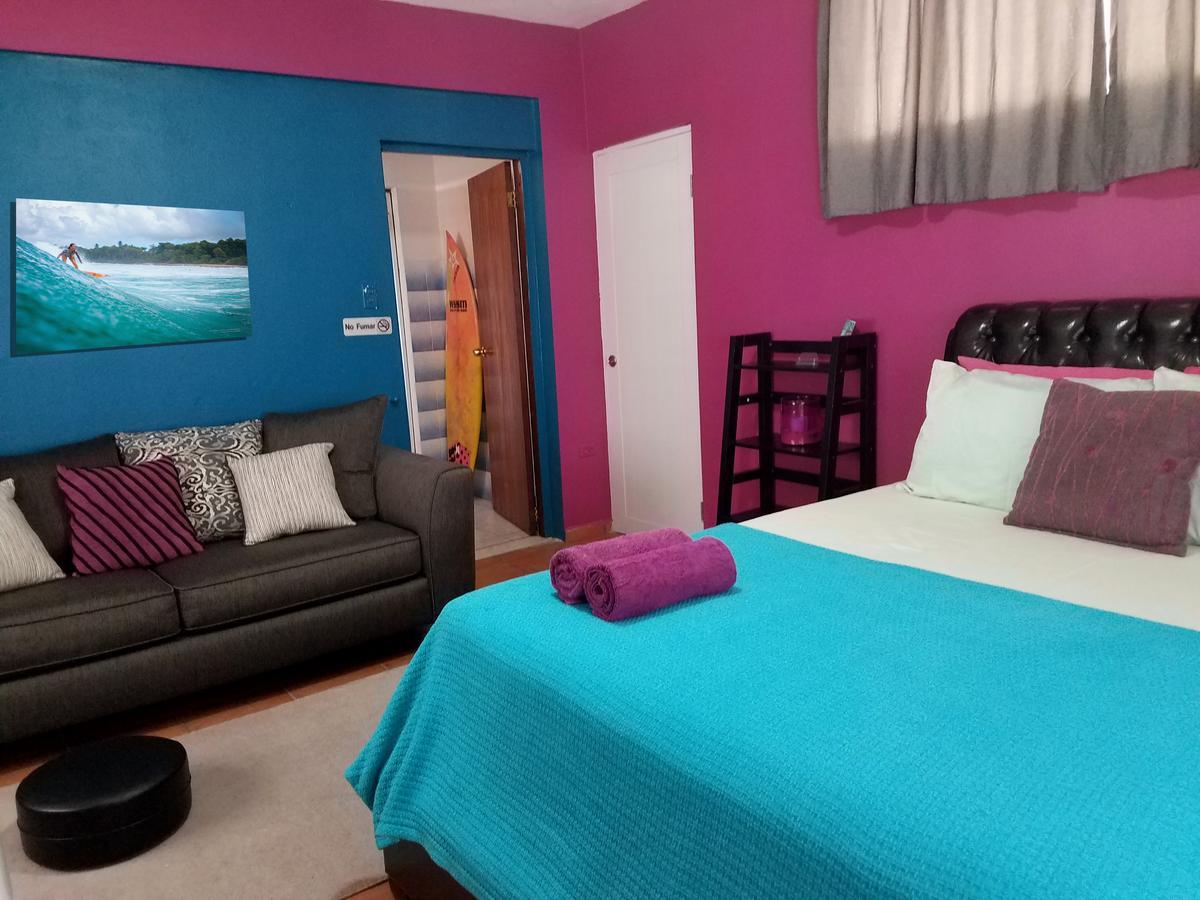 Wssm Surf House Bed and Breakfast Aguadilla Eksteriør billede