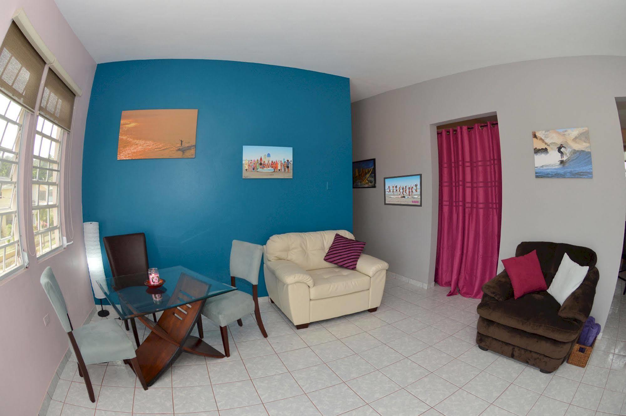 Wssm Surf House Bed and Breakfast Aguadilla Eksteriør billede